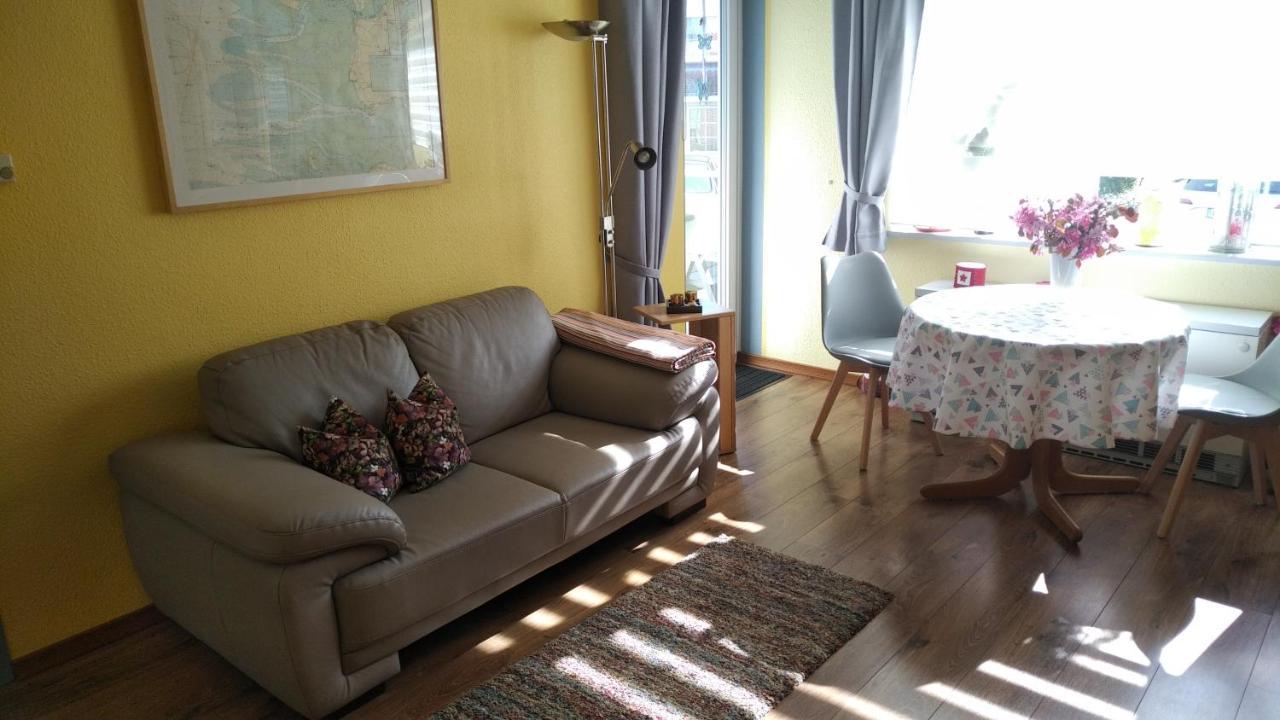 Haus Tertius - Strand- Und Hafennahe Ruhige Ferienwohnung Büsum Dış mekan fotoğraf